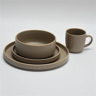 Set clasic de gresie cu relief maro